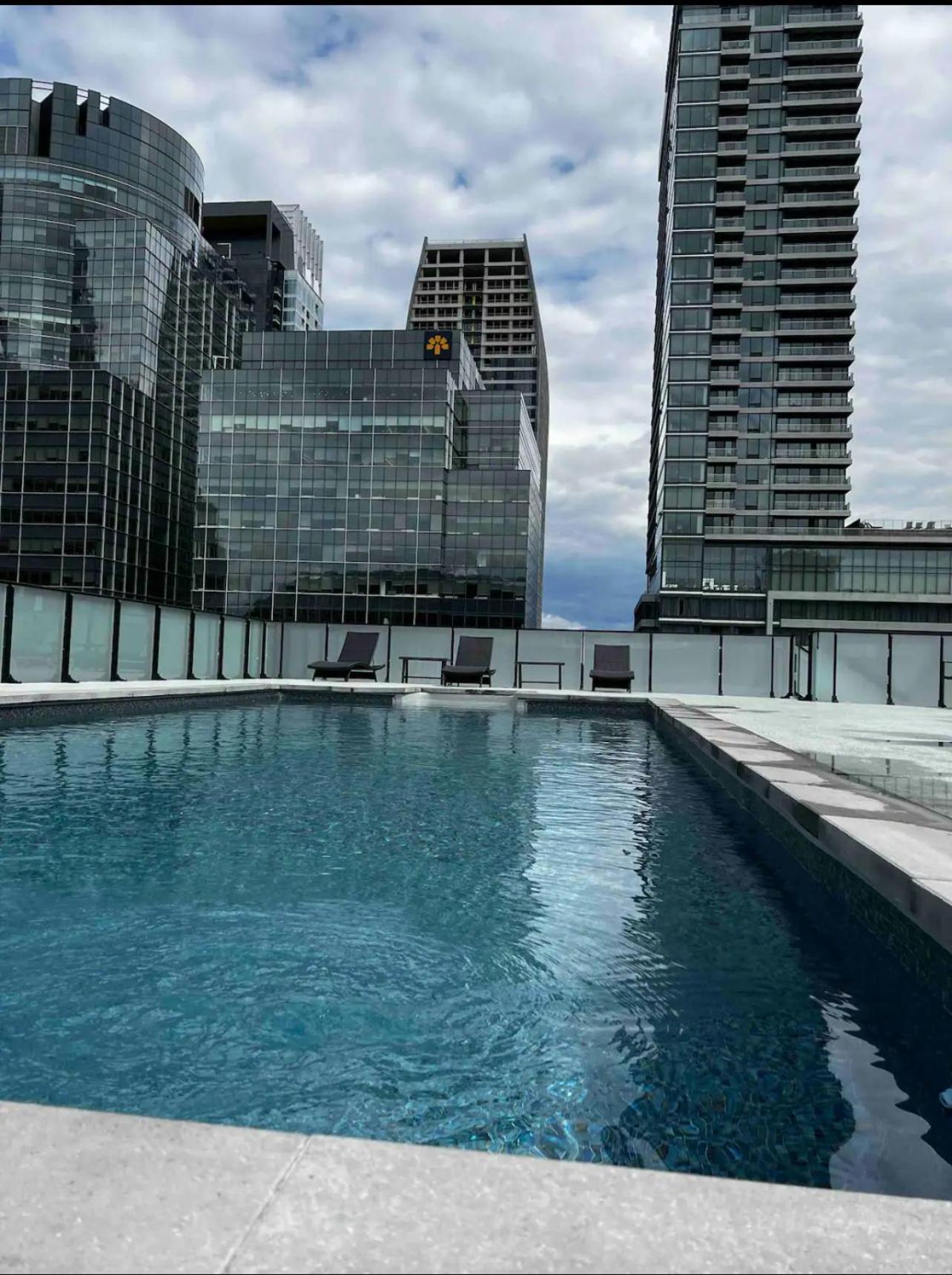 Condo In The Heart Of Downtown Montréal Extérieur photo